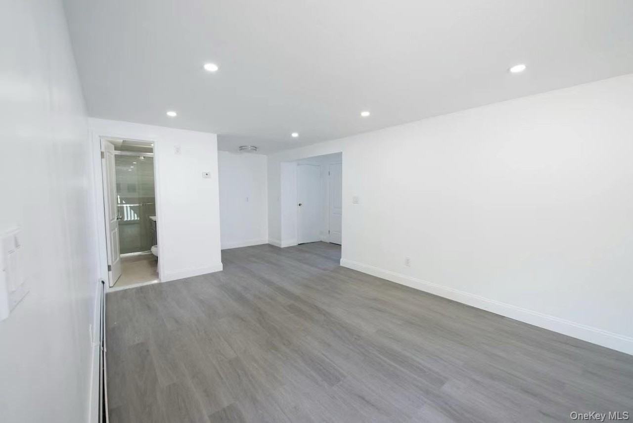 61 Beaumont Dr - Photo 3 of 9