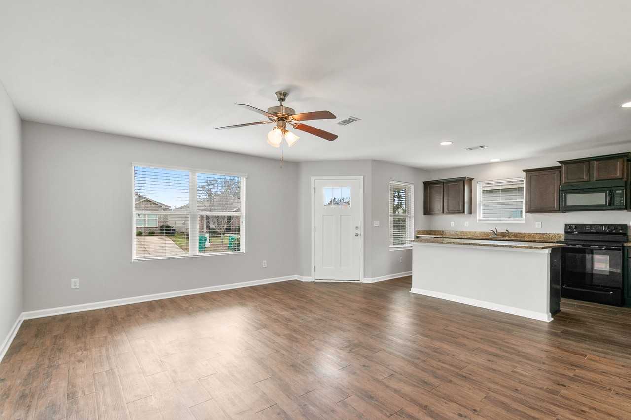 16411 Waterbury Ln #1 - Photo 6 of 26