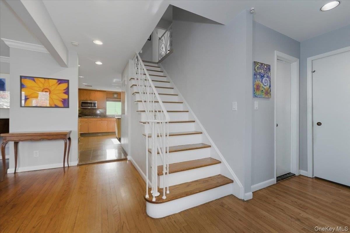 1495 Bay Blvd - Photo 3 of 40