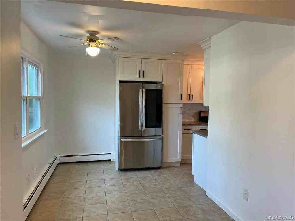 38 Hampton Ct - Photo 2 of 17