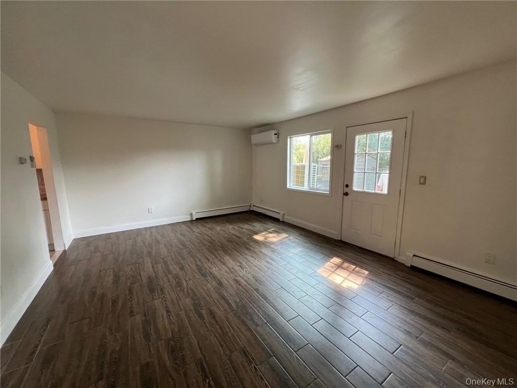 38 Hampton Ct - Photo 4 of 17