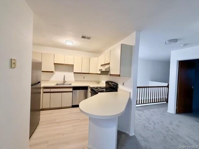 42 Greenmeadow Dr - Photo 4 of 12