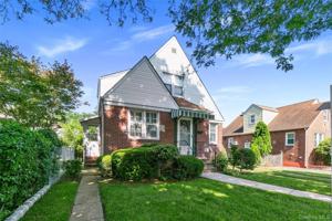 featured image of 8251 257th St Unit 1 #1