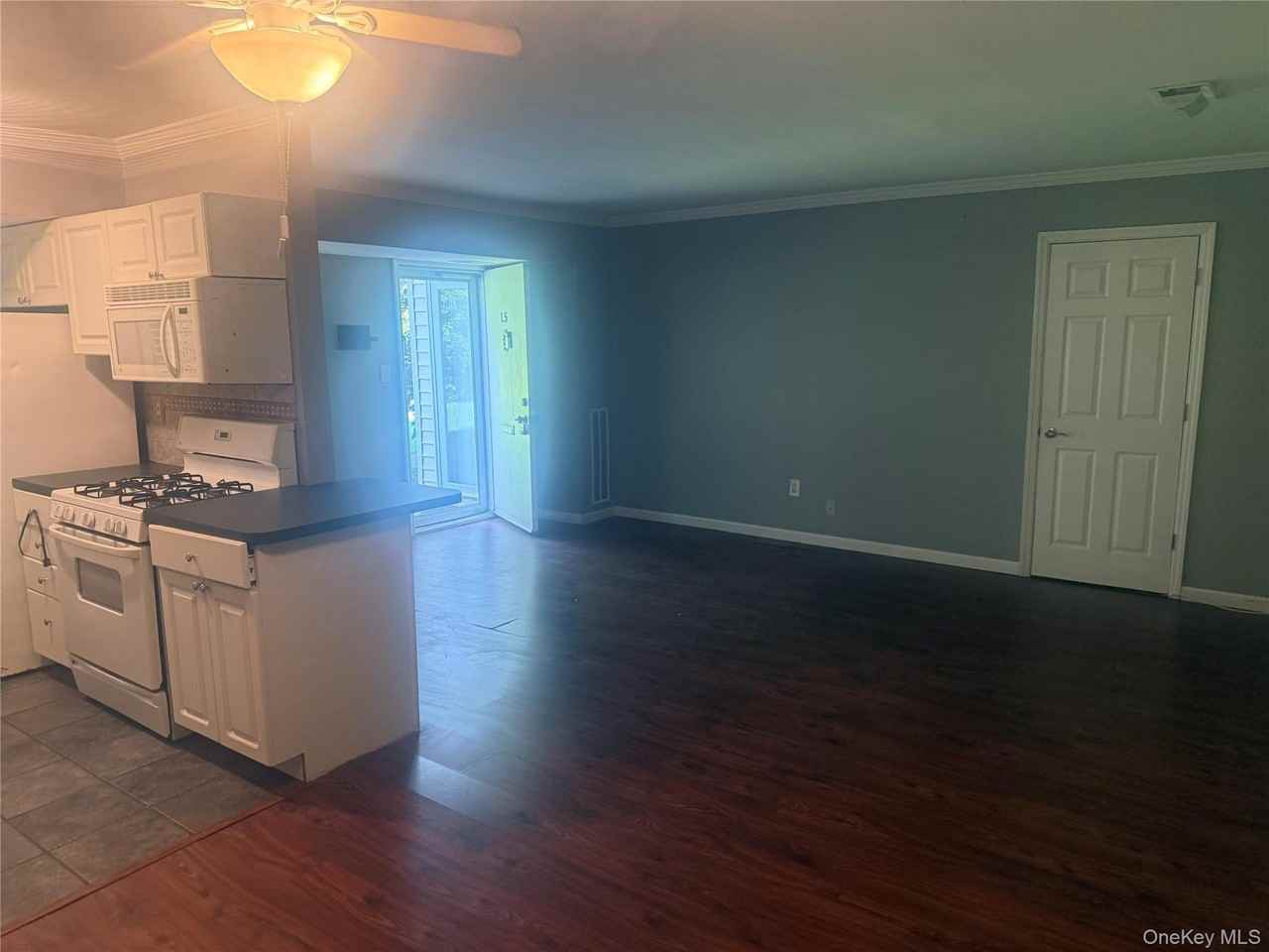 5 Laramie Ct - Photo 4 of 34