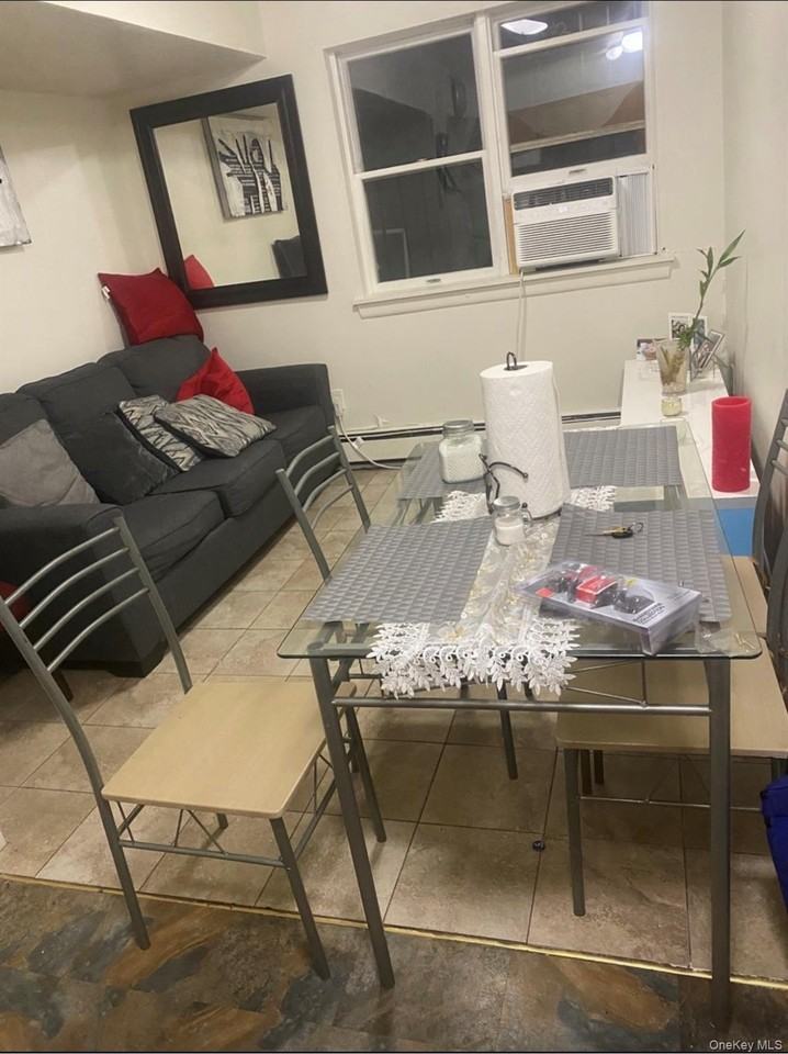 16 Knowles St 1st Fl #1stFL - Photo 4 of 7