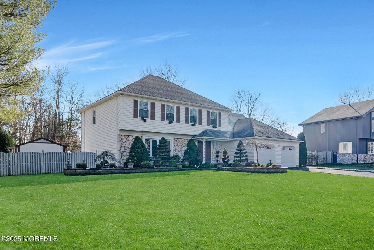 7 Oak Tree Ln - Photo 3 of 46