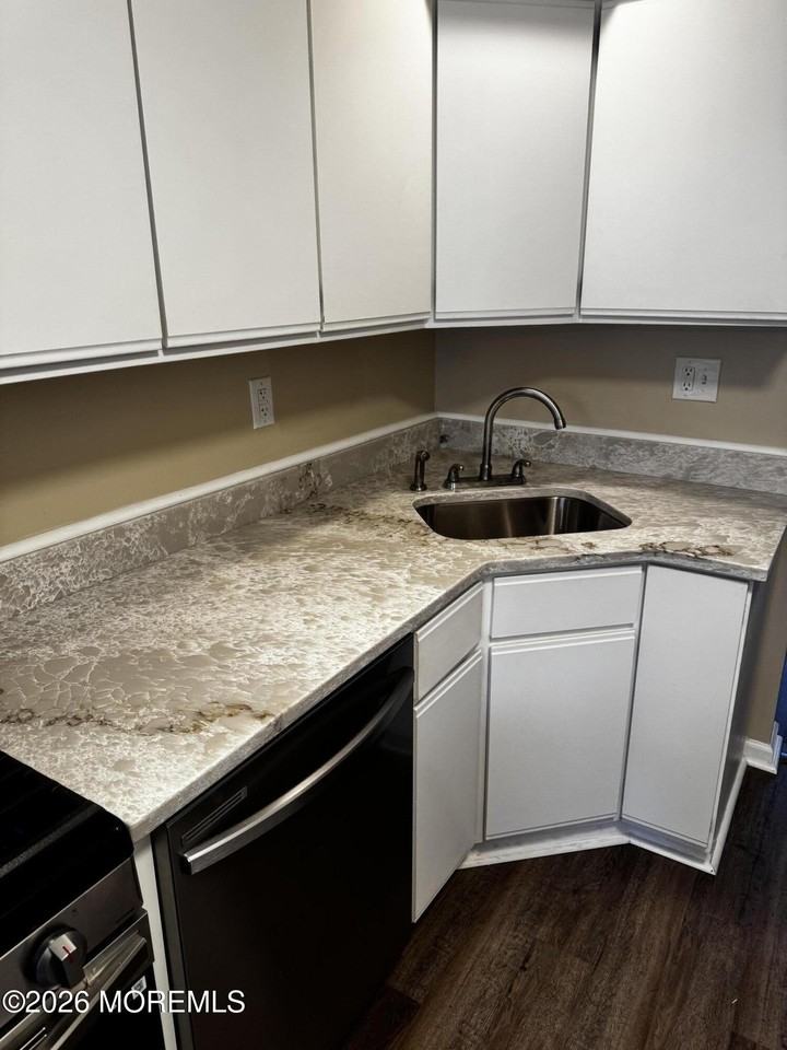 905 Arlington Dr - Photo 3 of 25