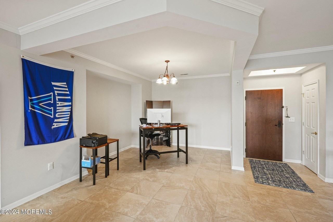 33 Cooper Ave Unit 402 #402 - Photo 3 of 16