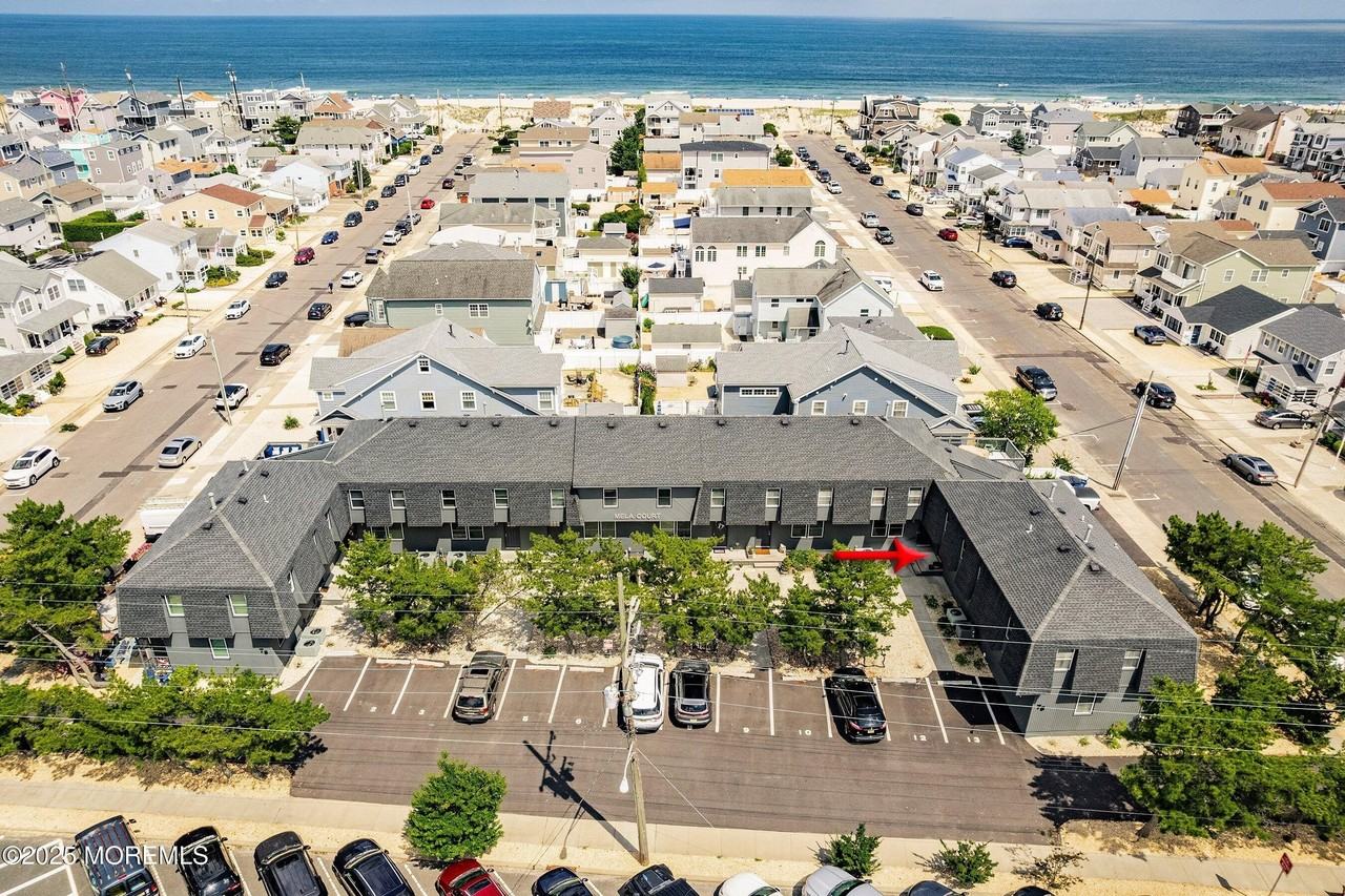 75 Grand Central Ave Apt 9 #9 - Photo 7 of 31