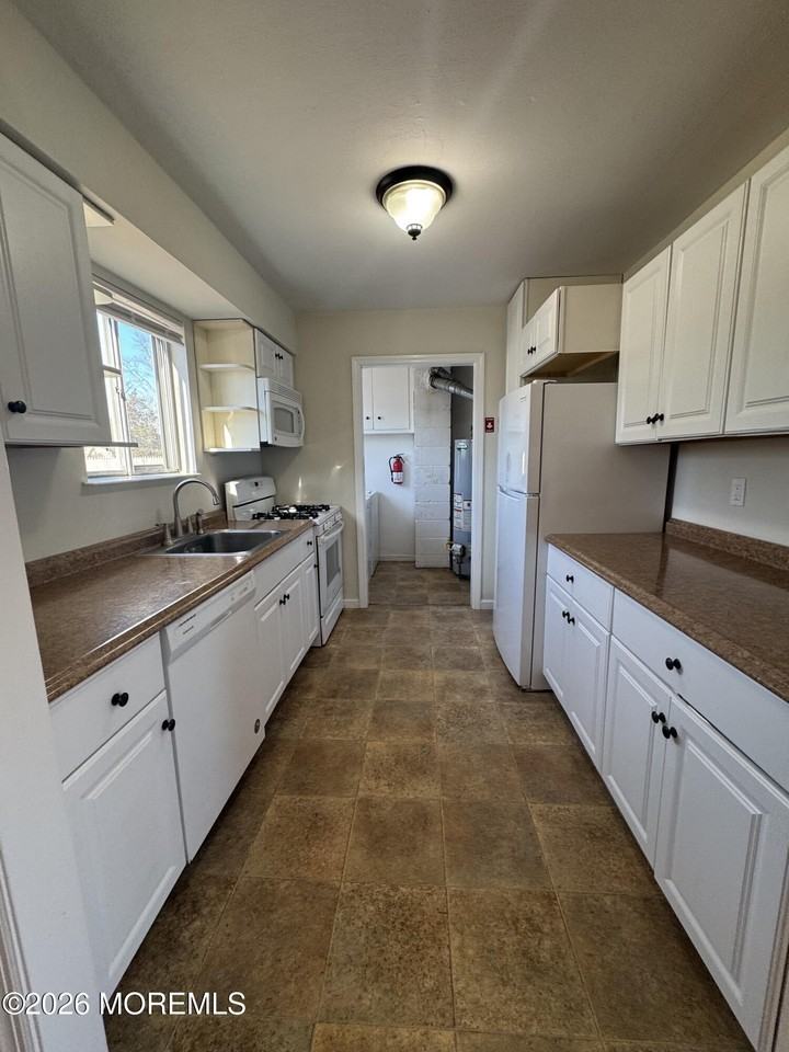 8 View Dr - Photo 4 of 15