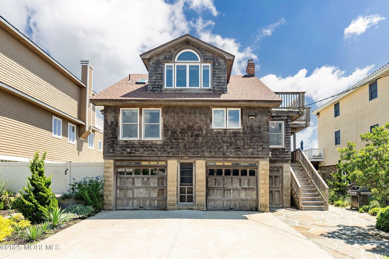 146 Sunset Ln - Photo 3 of 29