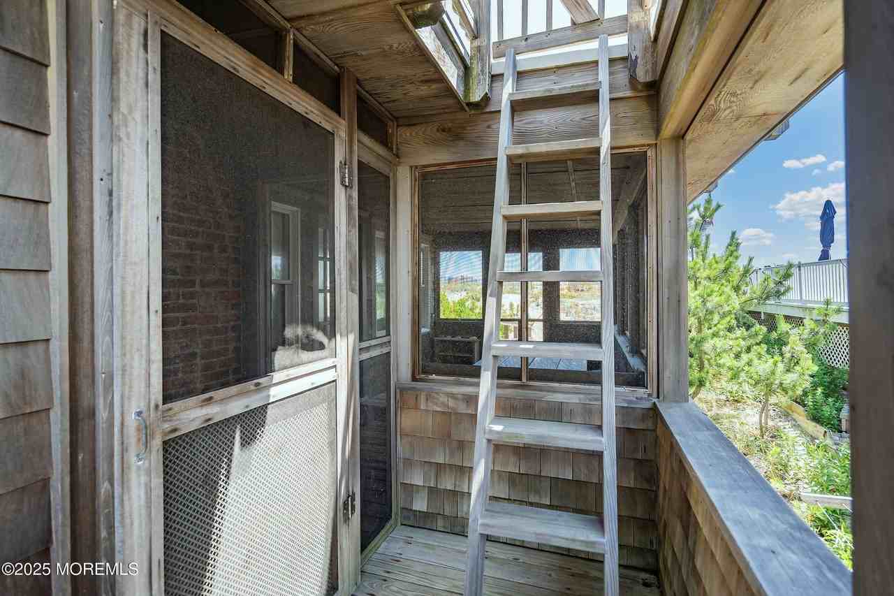 146 Sunset Ln - Photo 4 of 29