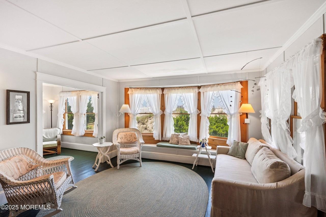 146 Sunset Ln - Photo 6 of 29