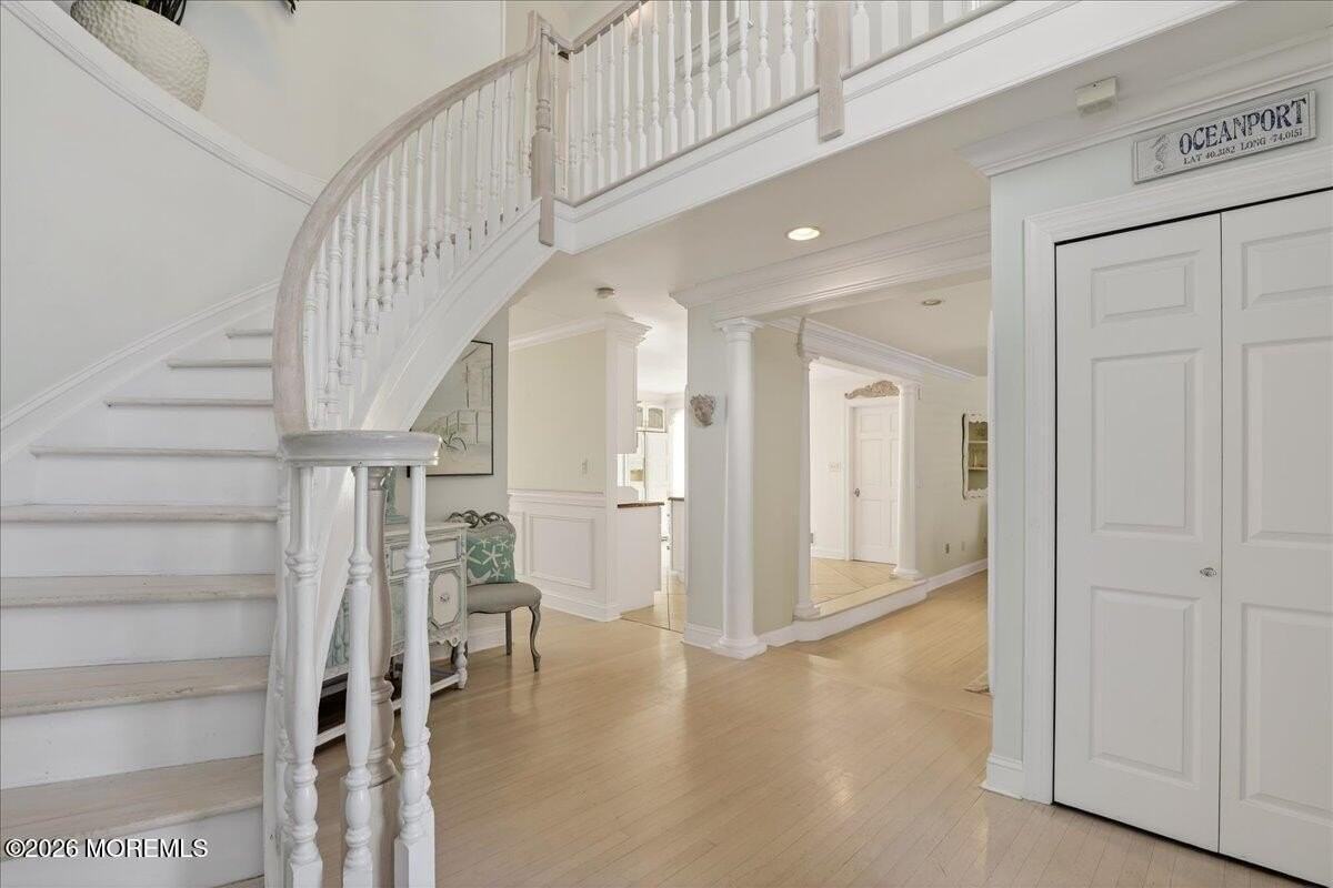 328 E Main St - Photo 5 of 38