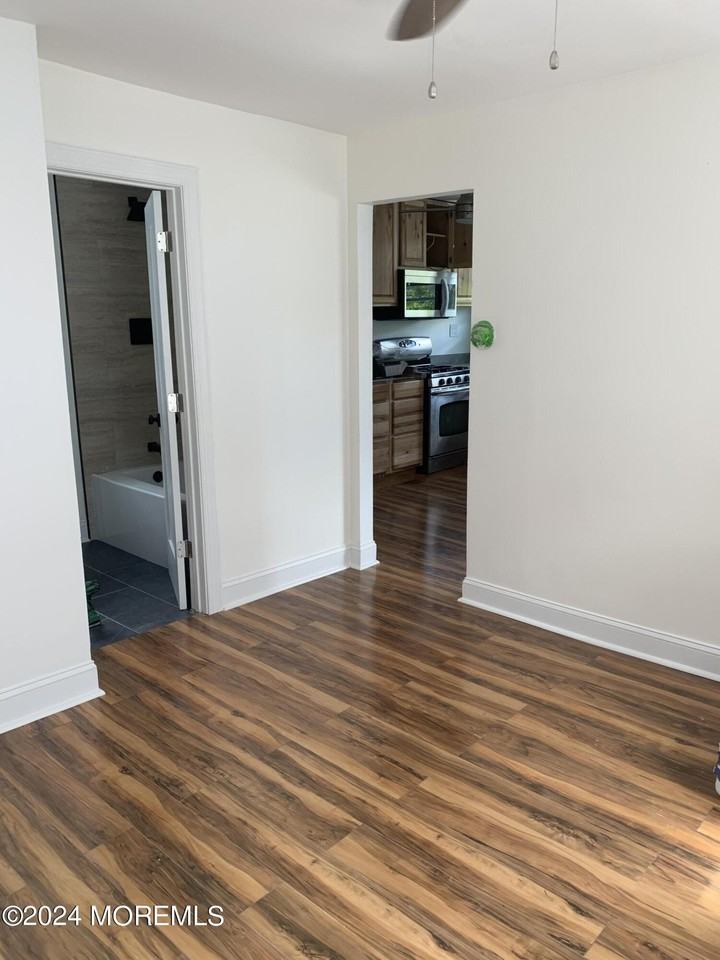 706 2nd Ave Apt 2 #2 - Photo 2 of 12