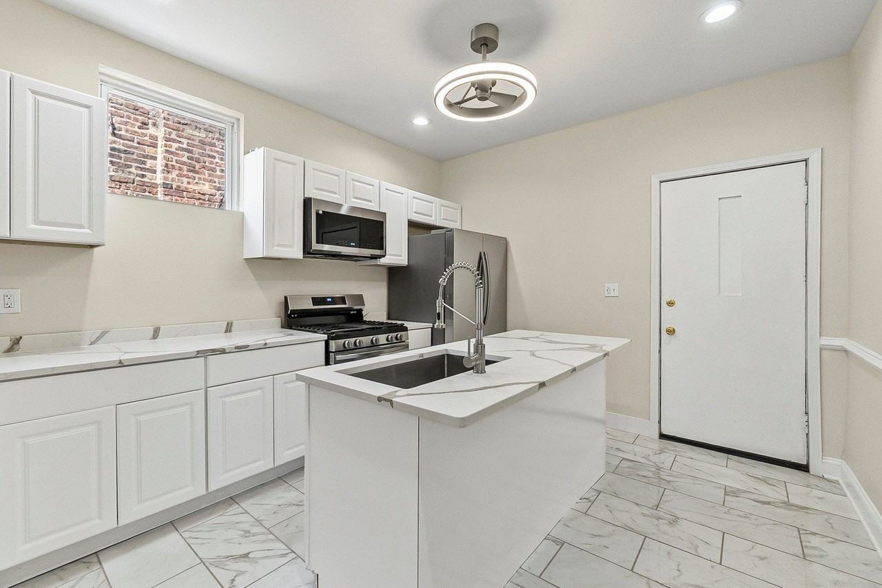 4704 W Monroe St Unit 1 #1 - Photo 4 of 21