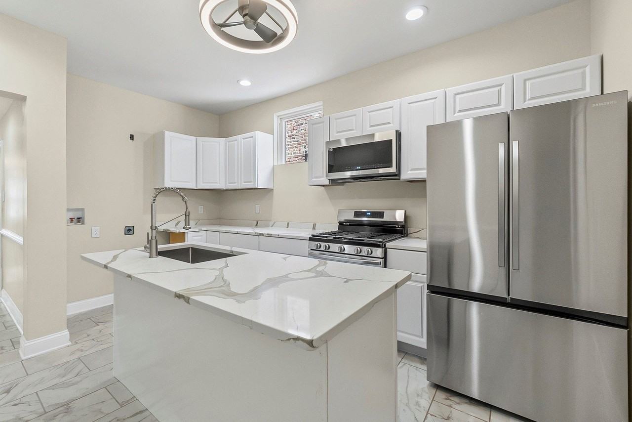 4704 W Monroe St Unit 1 #1 - Photo 5 of 21