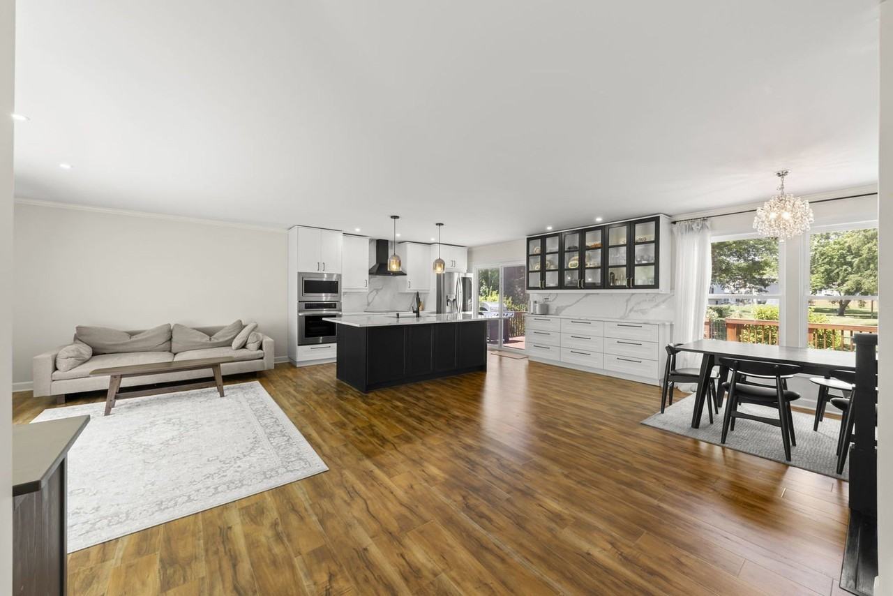 215 Longridge Ct - Photo 2 of 24