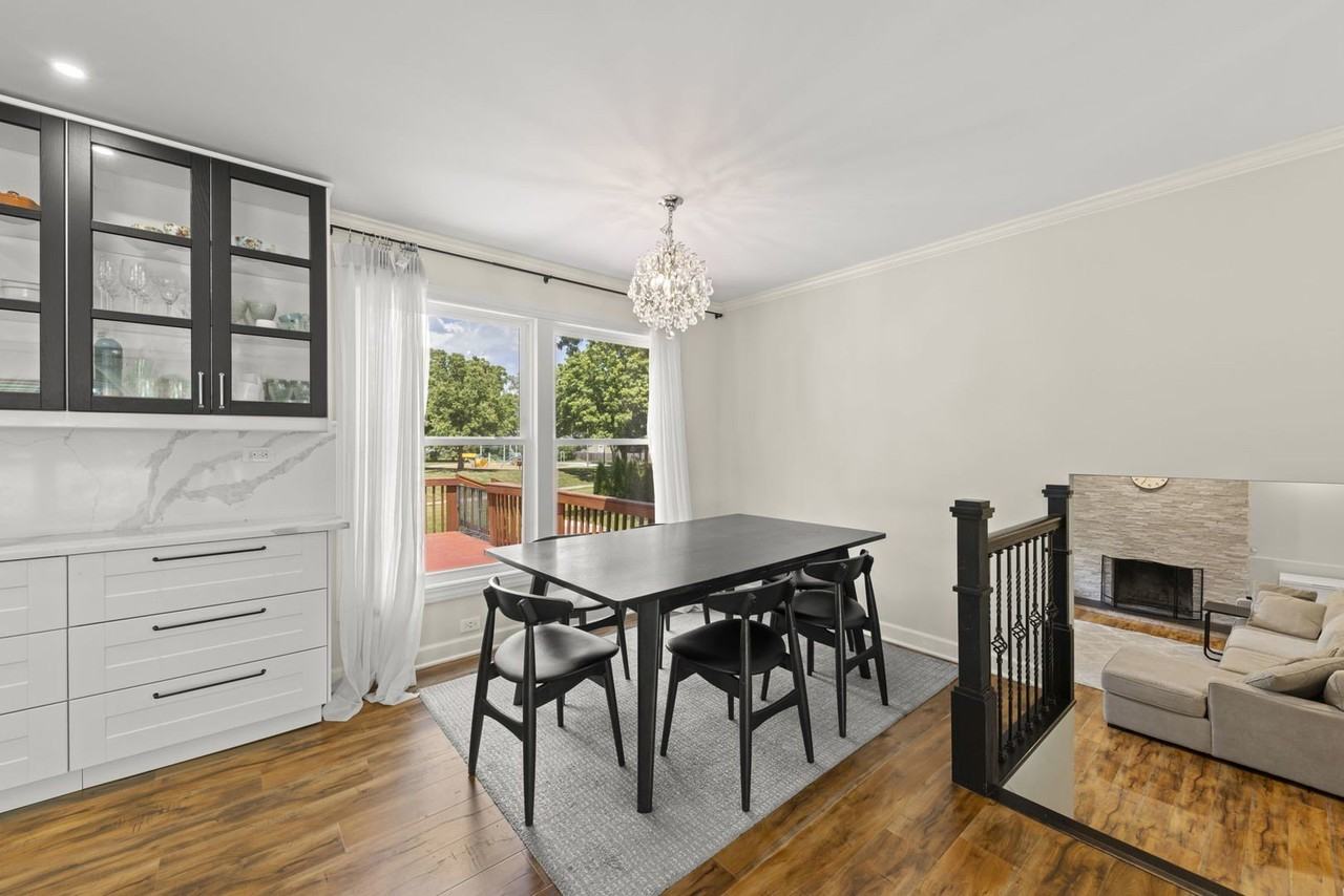 215 Longridge Ct - Photo 7 of 24