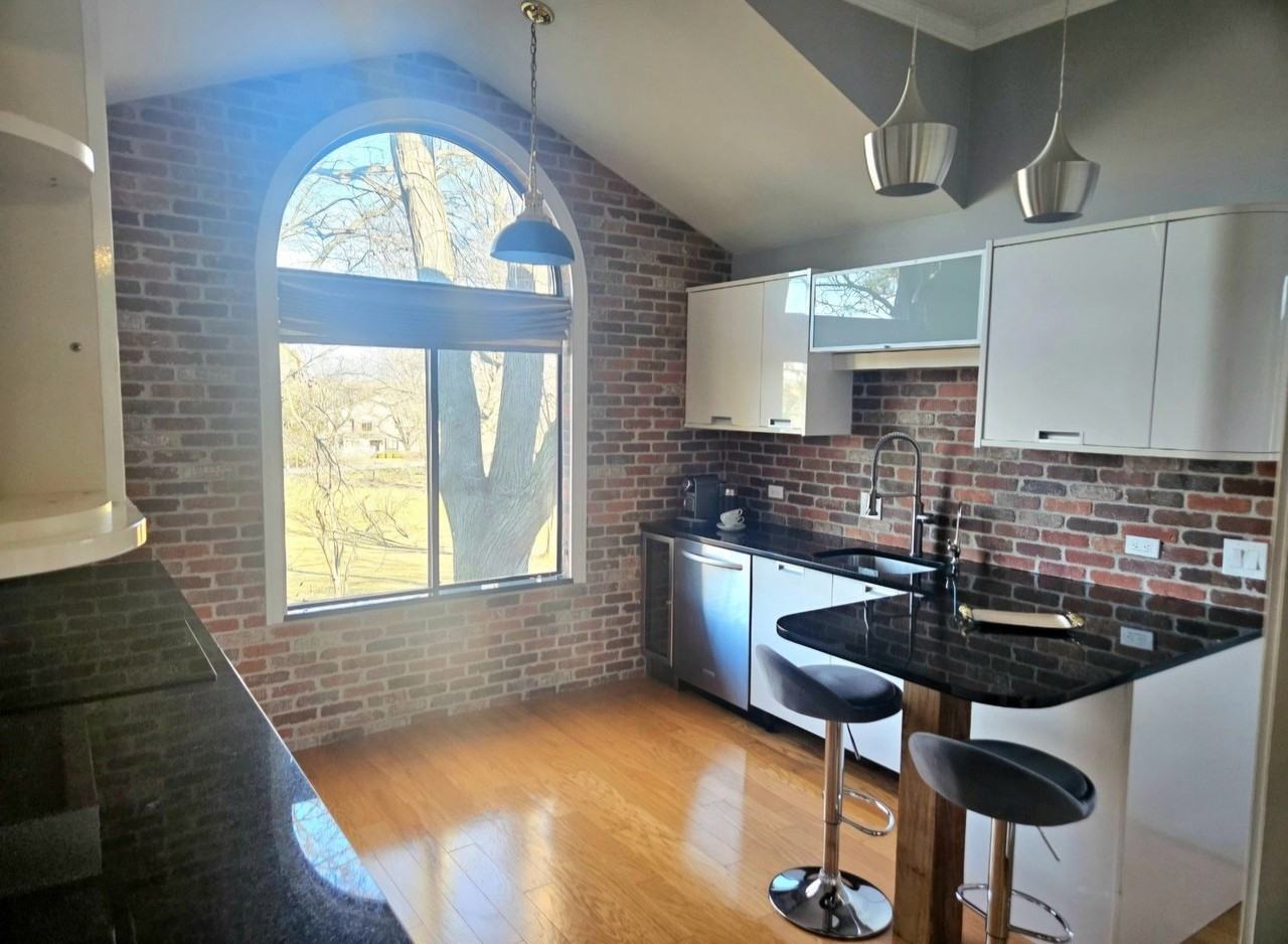 755 Golf Ln Unit 755a #755A - Photo 5 of 27