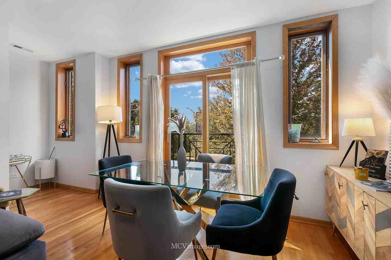 3751 S Michigan Ave Apt 2 #2 - Photo 4 of 12