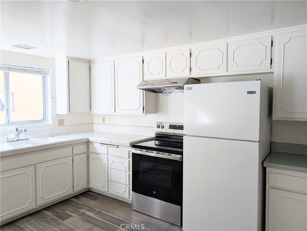 630 W Huntington Dr #103 - Photo 4 of 24