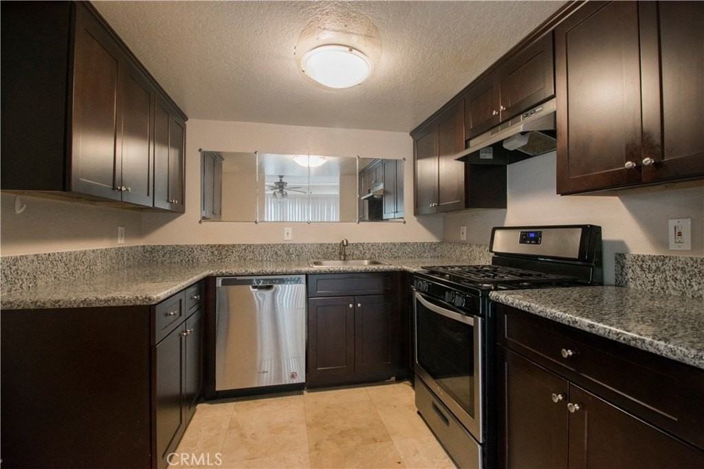 3525 Kansas St - Photo 5 of 15