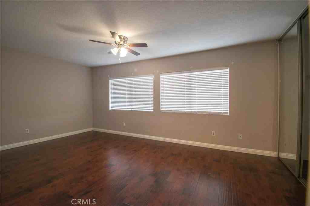 3525 Kansas St - Photo 6 of 15