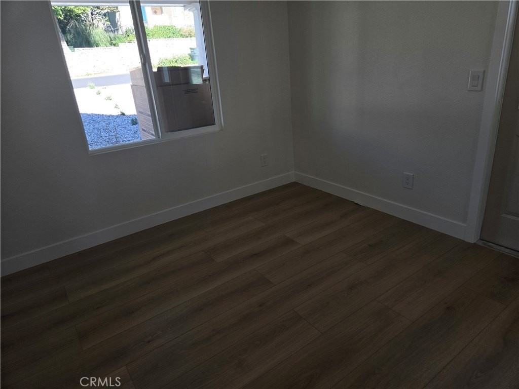 16742 E Main St - Photo 4 of 9