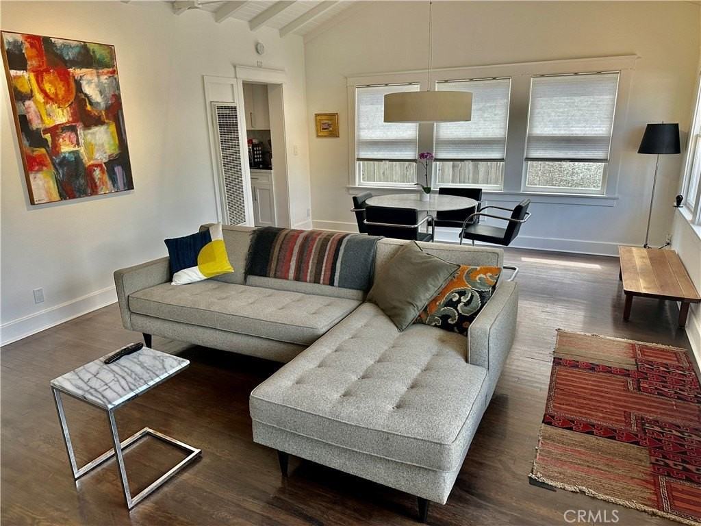 563 Cress St - Photo 4 of 22