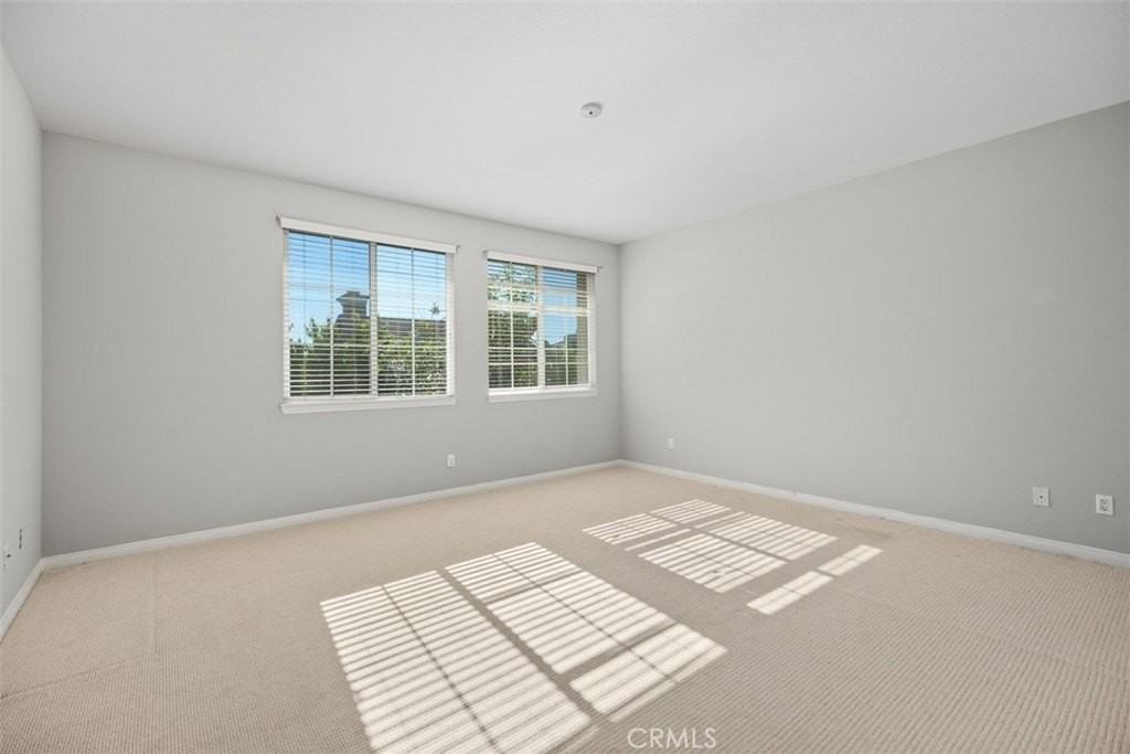 24902 Gardenway Dr - Photo 6 of 10