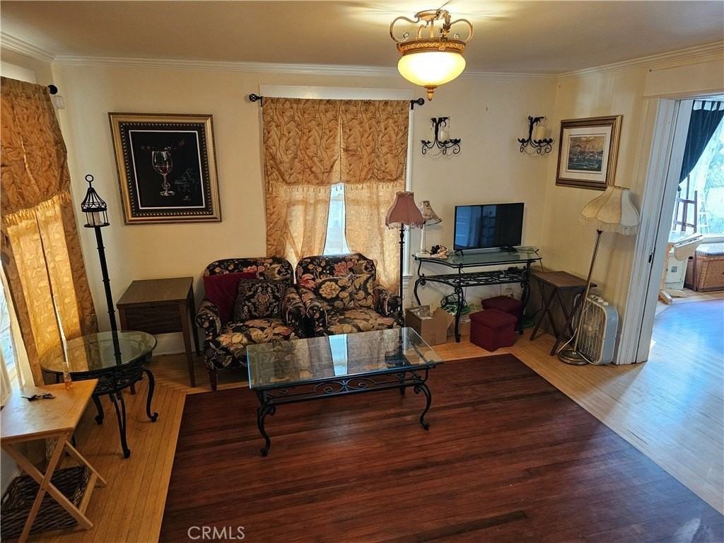 1820 N Bush St - Photo 2 of 20