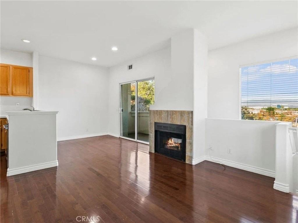 17 Aurora - Photo 4 of 29