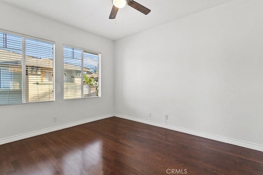 17 Aurora - Photo 7 of 29