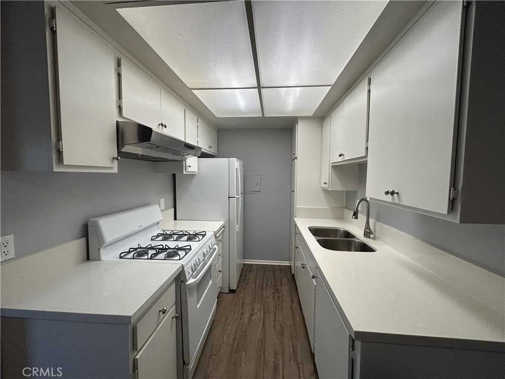 16918 Cedarwood Ct - Photo 6 of 15