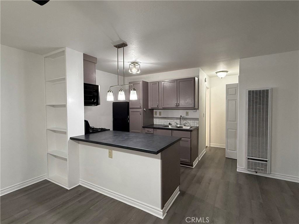 816 Belmont Ave #D - Photo 4 of 13