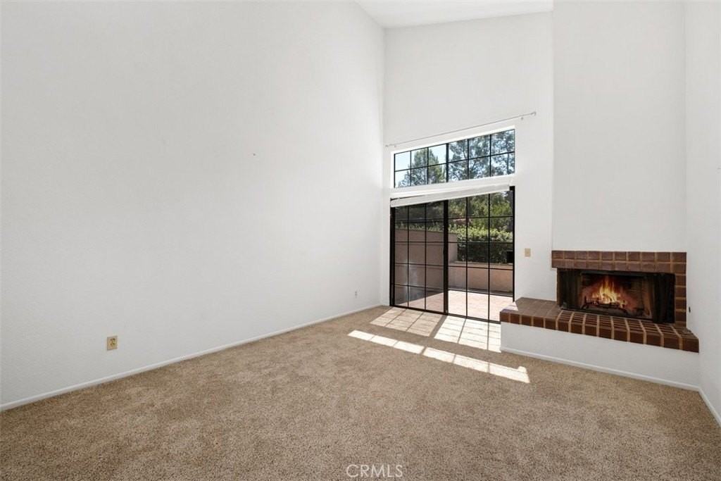 2 Sunup #42 - Photo 6 of 13