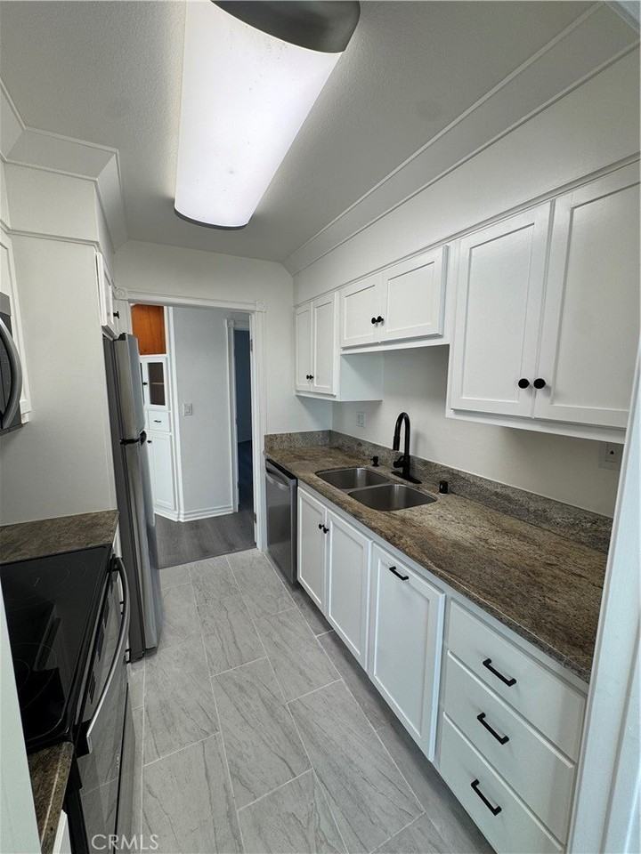 630 The Vlg #117 - Photo 7 of 19