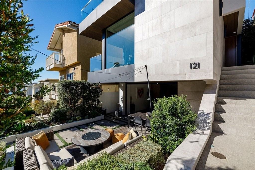 121 25th Pl - Photo 3 of 50