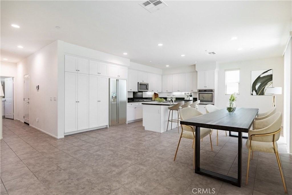 25416 Mccoy Ave - Photo 6 of 31