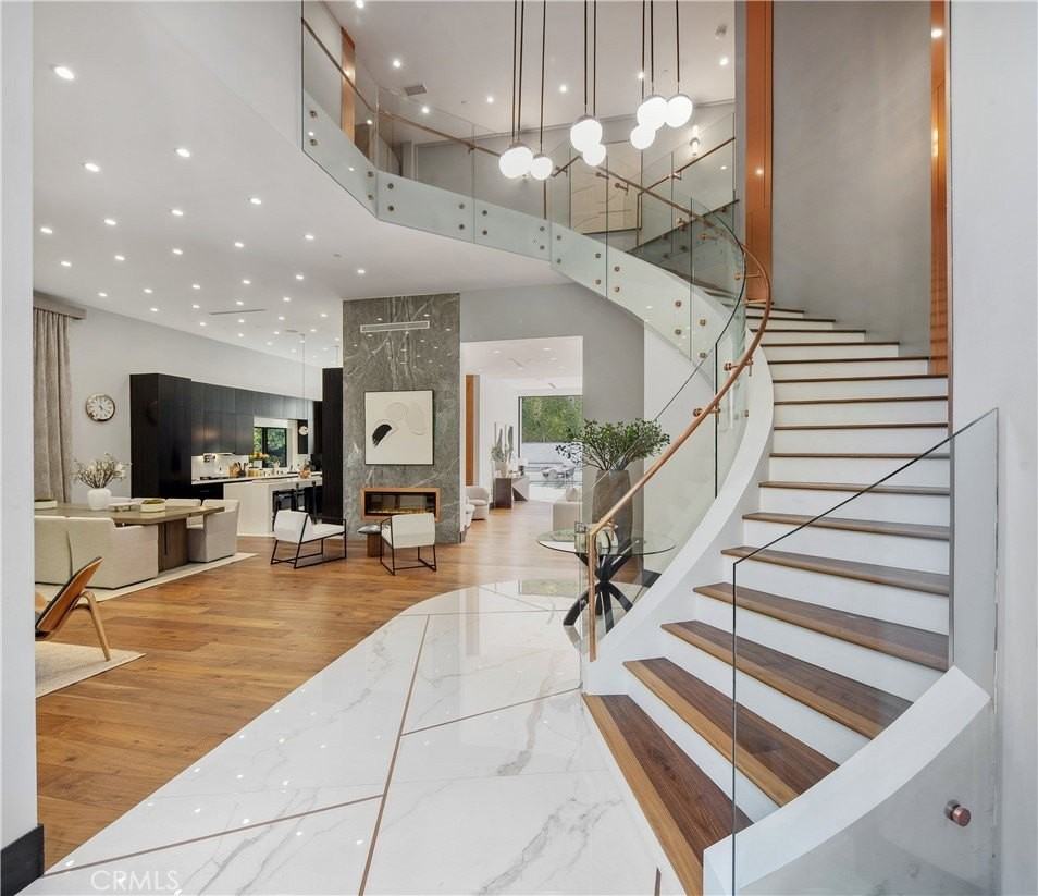 5535 Shirley Ave - Photo 5 of 50