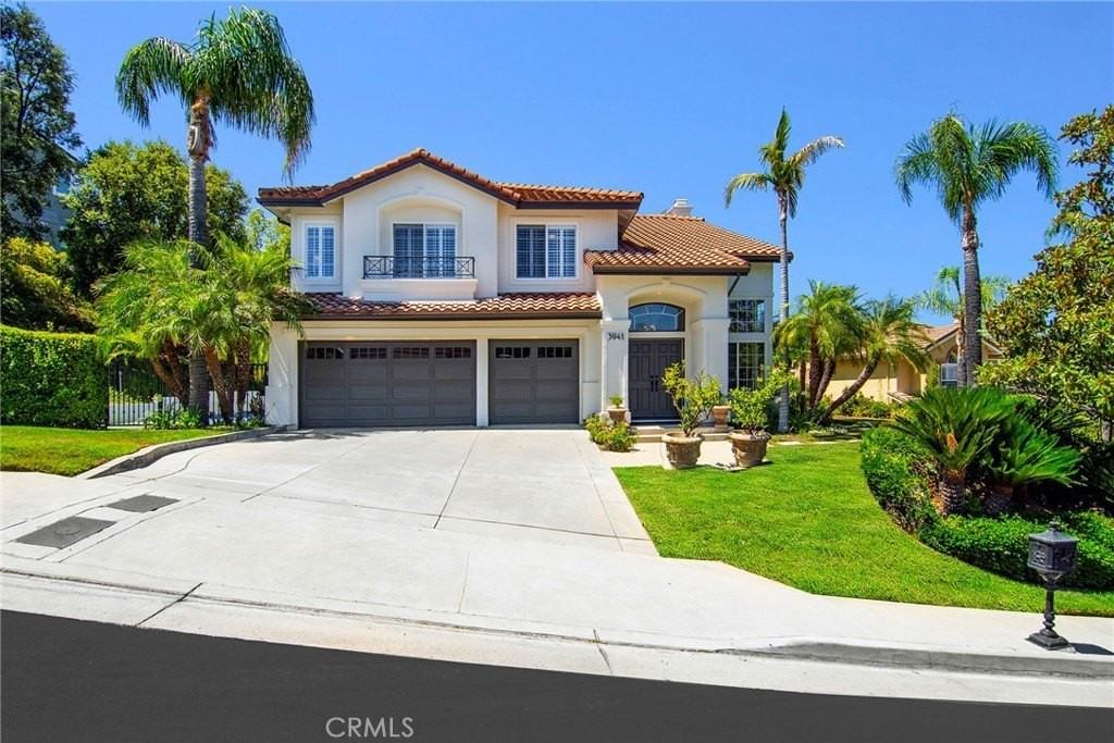 3941 Rock Hampton Dr - Photo 4 of 50