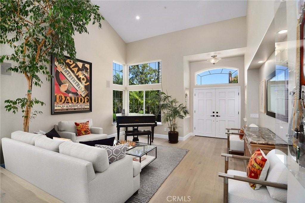 3941 Rock Hampton Dr - Photo 7 of 50