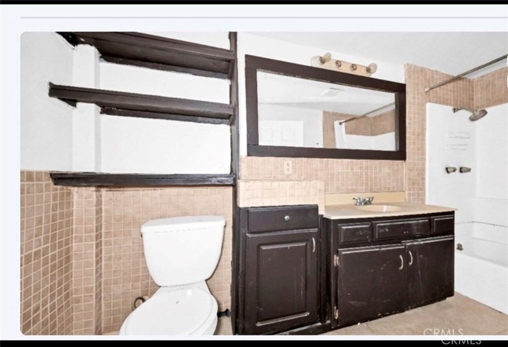 82481 Valencia Ave - Photo 3 of 16