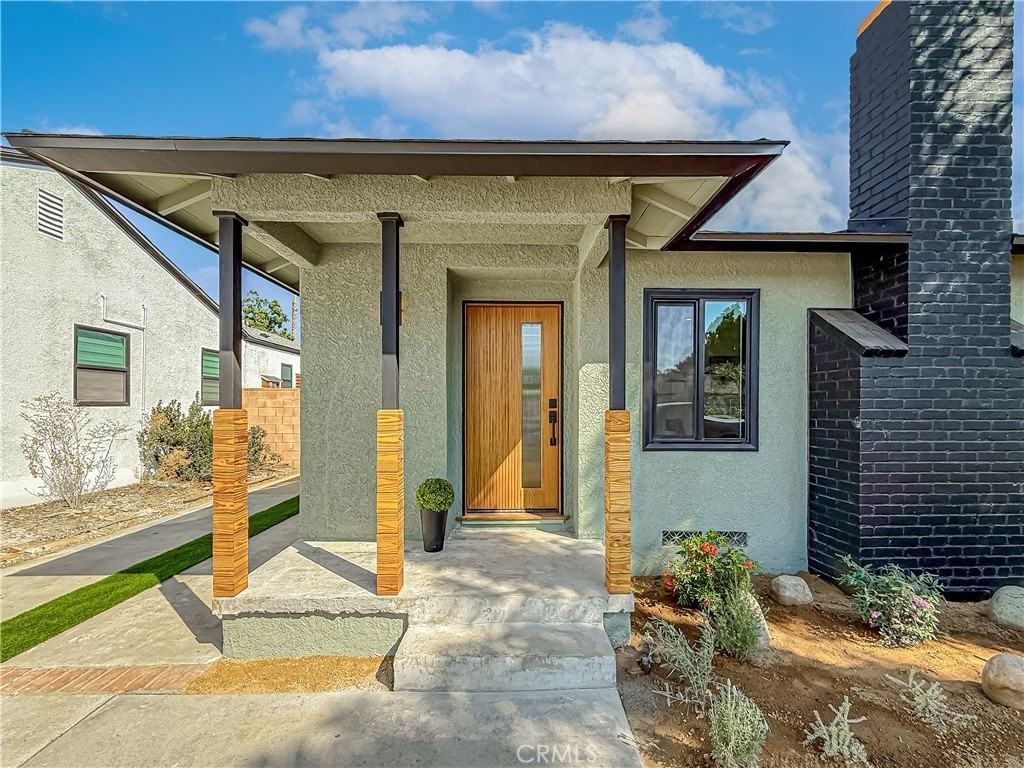 7530 Gaviota Ave - Photo 3 of 23