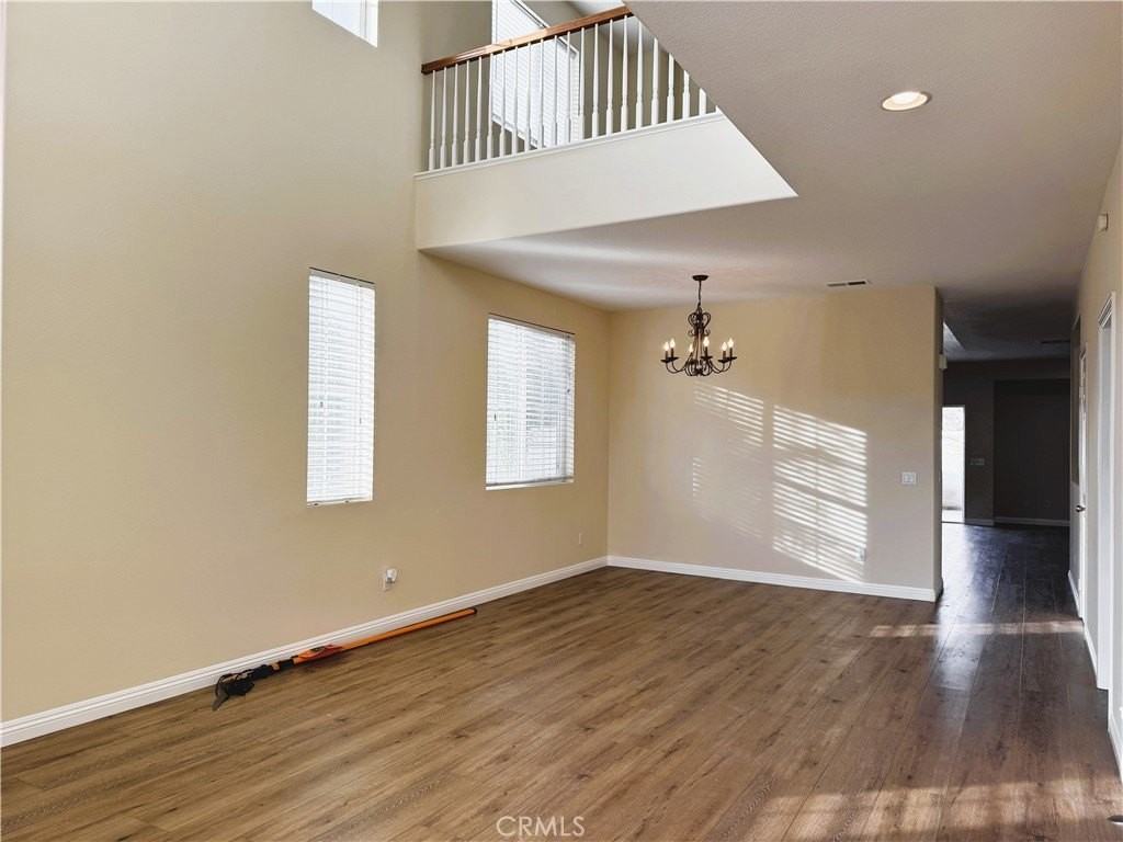 27524 Autumn Cir - Photo 2 of 23