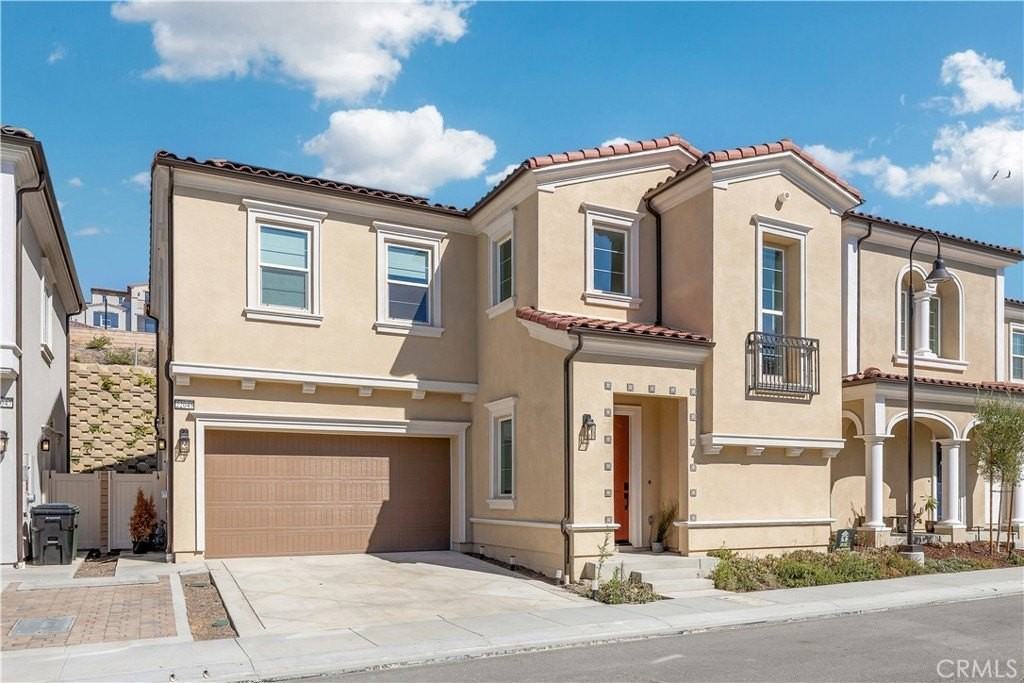 22049 Portofino Dr - Photo 2 of 43