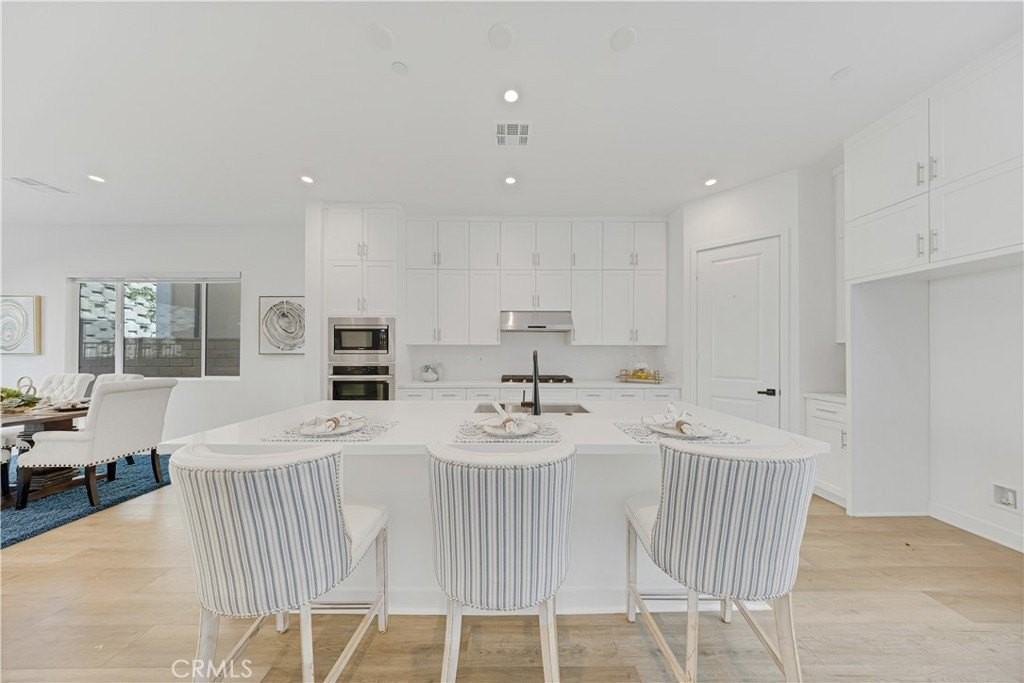 22049 Portofino Dr - Photo 5 of 43