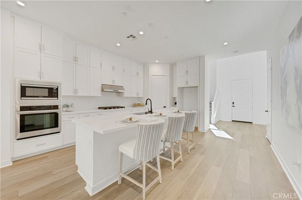 22049 Portofino Dr - Photo 6 of 43