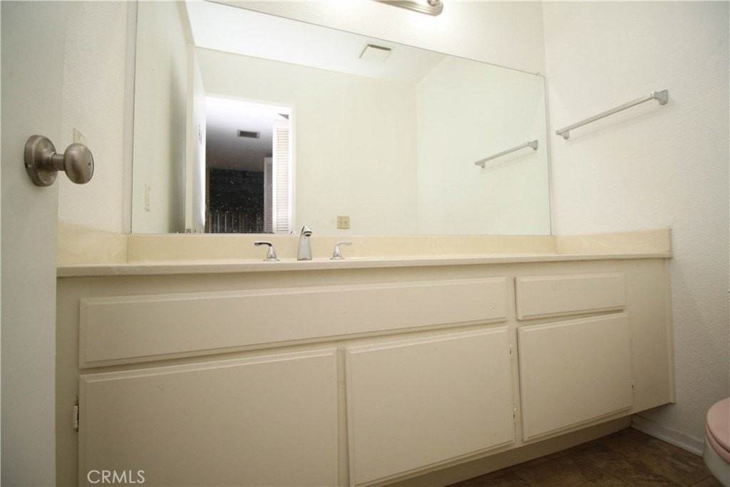 23737 Highland Valley Rd - Photo 7 of 14